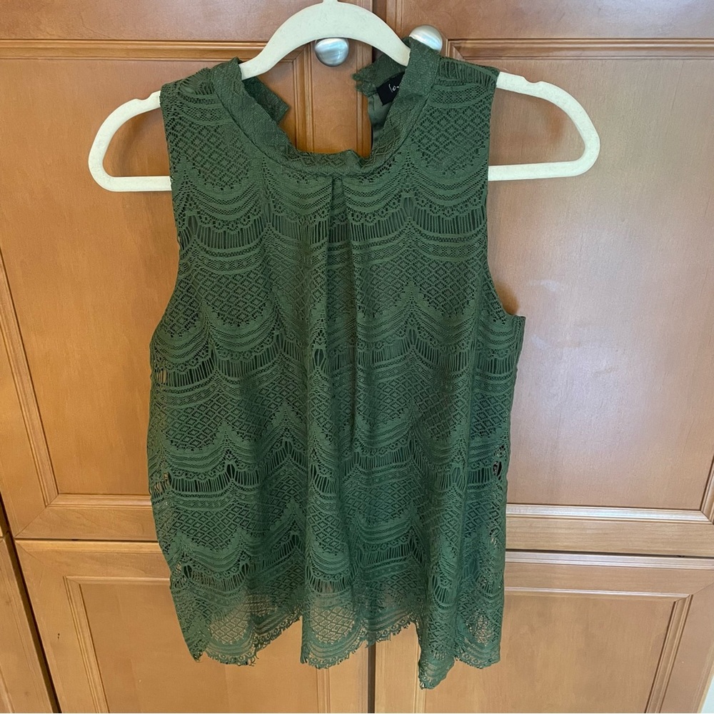 Elegant Dark Green Lace Sleeveless Top